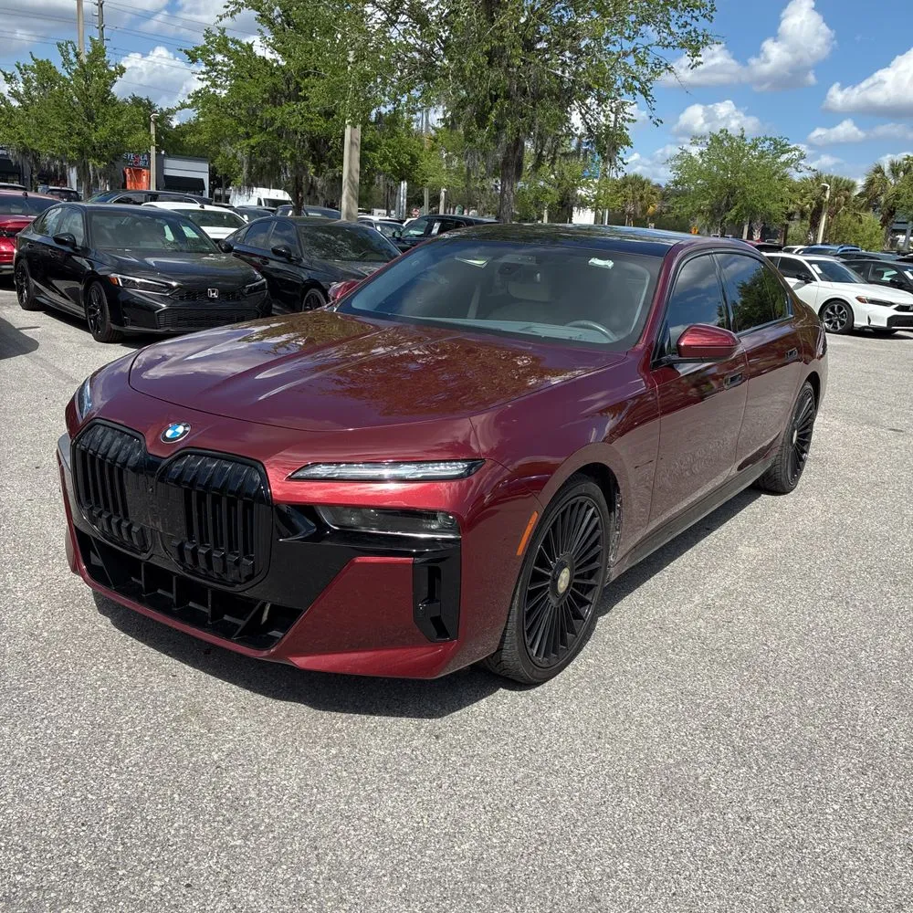 2023 BMW 760
